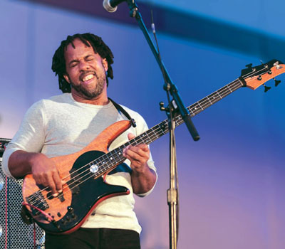 Bassist Victor Wooten jams out during his funkified version of “Amazing Grace.“