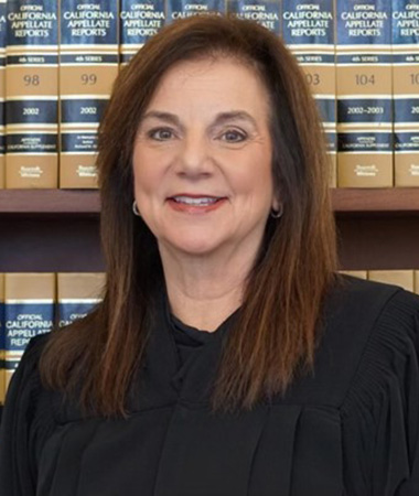 Head shot of Judge Maria Hernandez