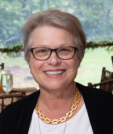 Headshot of Brenda Major.