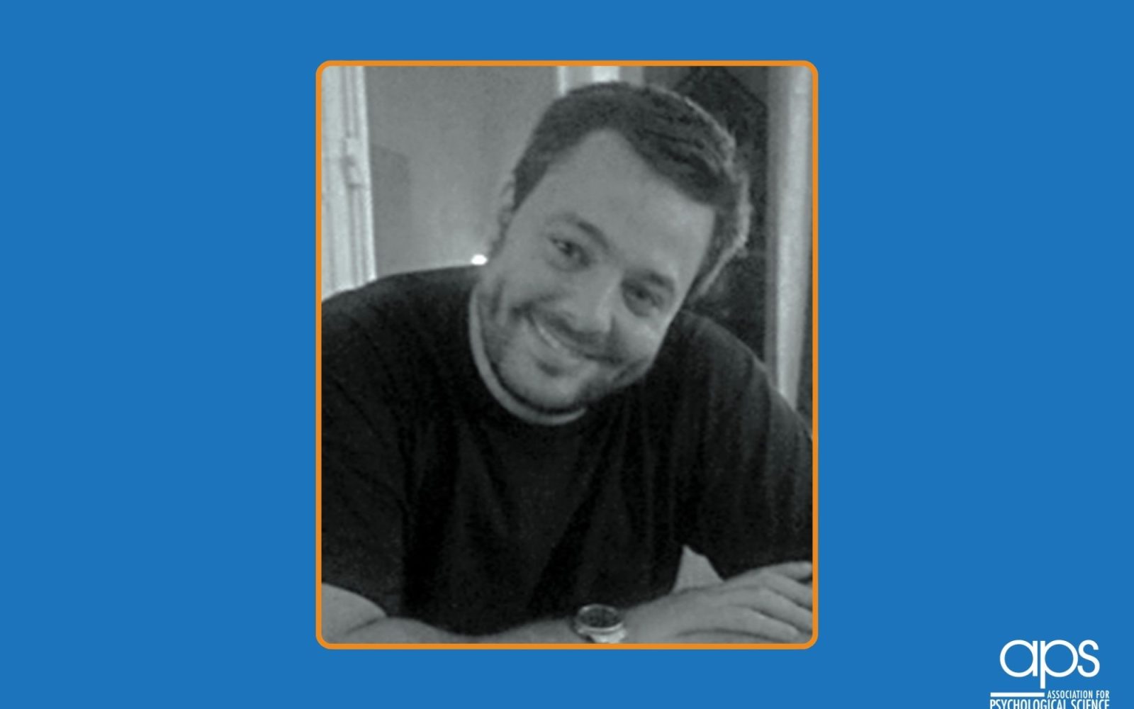 Headshot of Flavio Azevedo.
