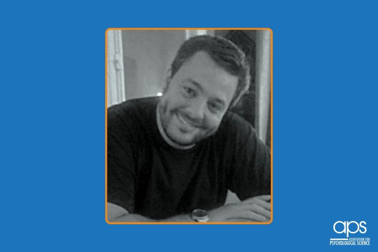 Headshot of Flavio Azevedo.