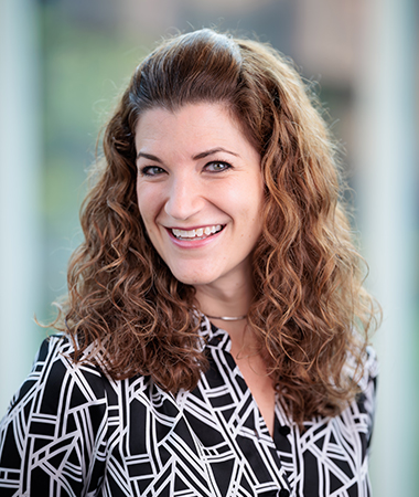 Headshot of Julia Strand.