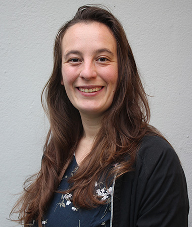 Headshot of Laura Botzet.