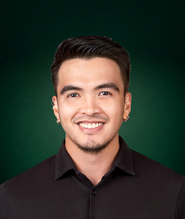 Headshot of Peejay Bengwasan.